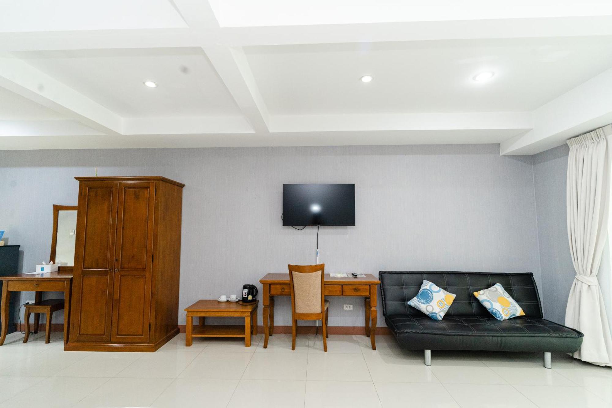 Baan Suan Khun Ta And Golf Resort Ubon Ratchathani Eksteriør billede