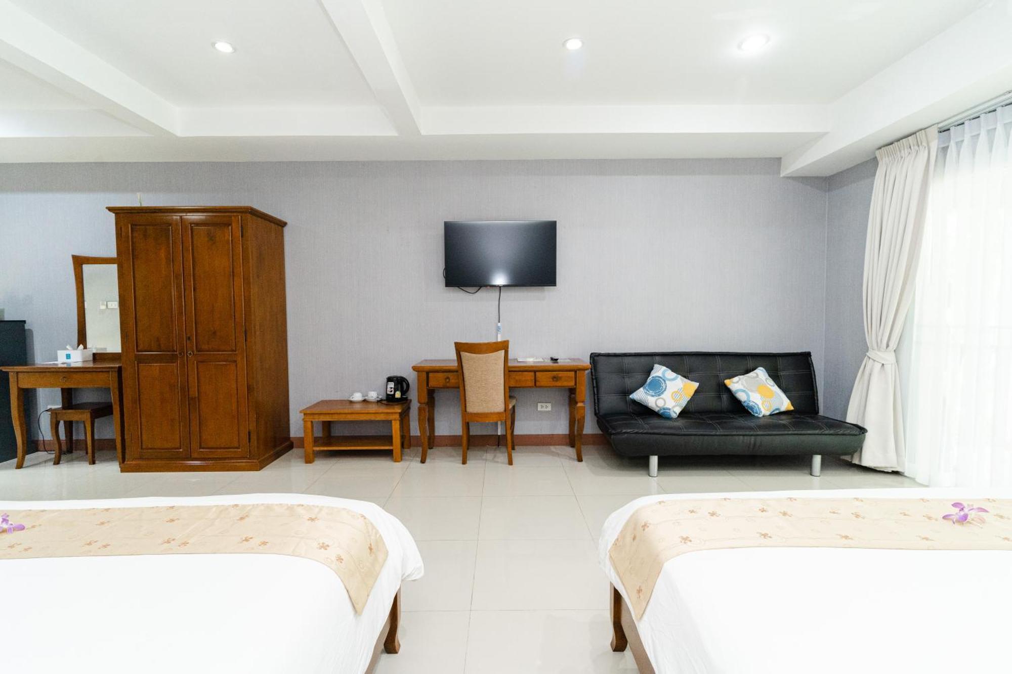 Baan Suan Khun Ta And Golf Resort Ubon Ratchathani Eksteriør billede