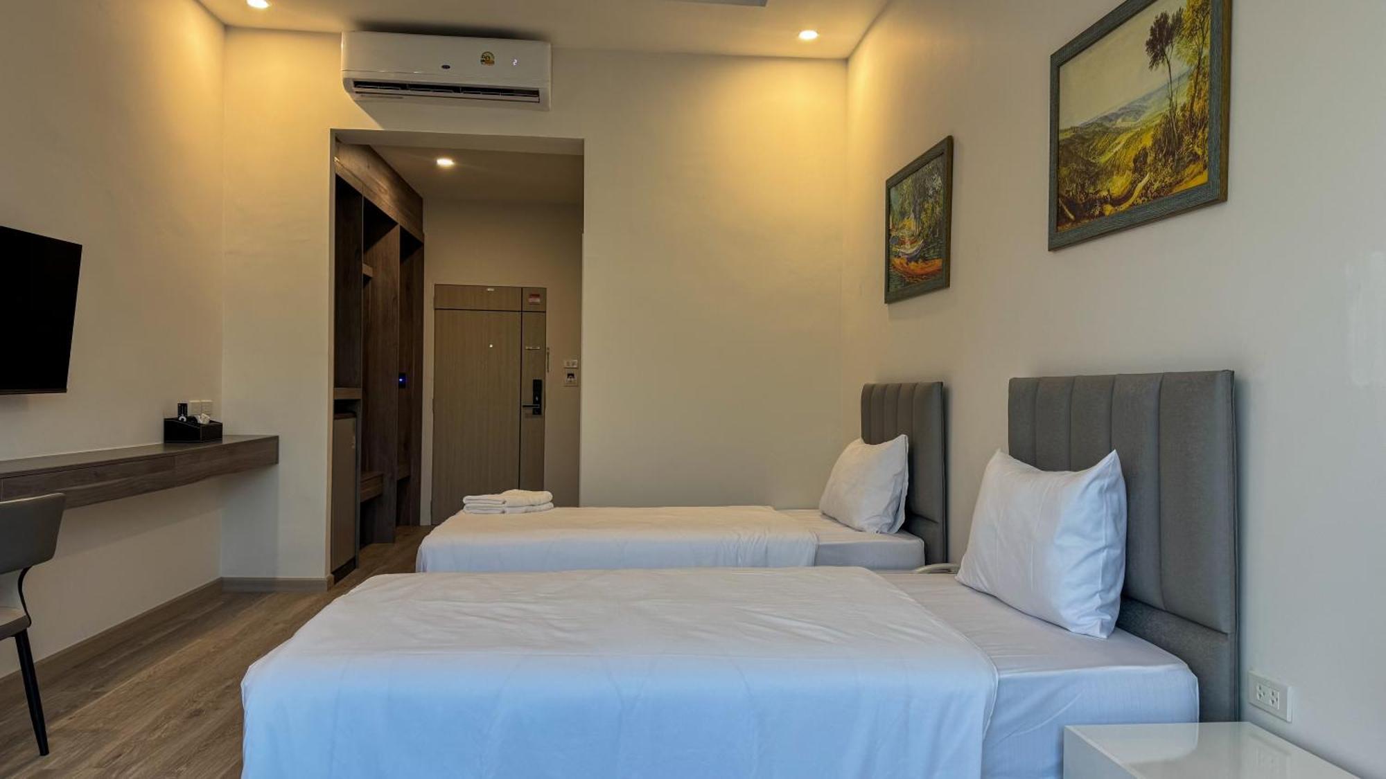 Baan Suan Khun Ta And Golf Resort Ubon Ratchathani Eksteriør billede