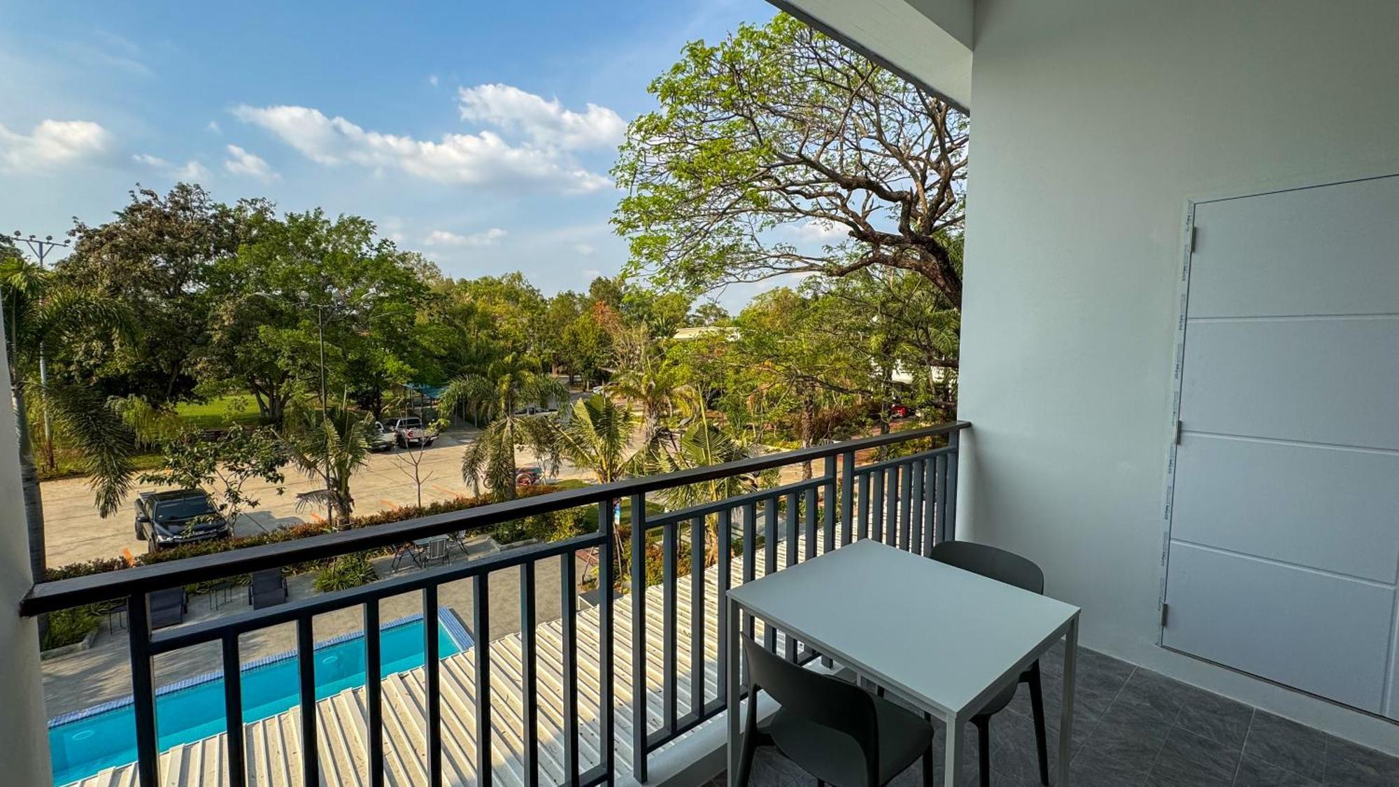 Baan Suan Khun Ta And Golf Resort Ubon Ratchathani Eksteriør billede