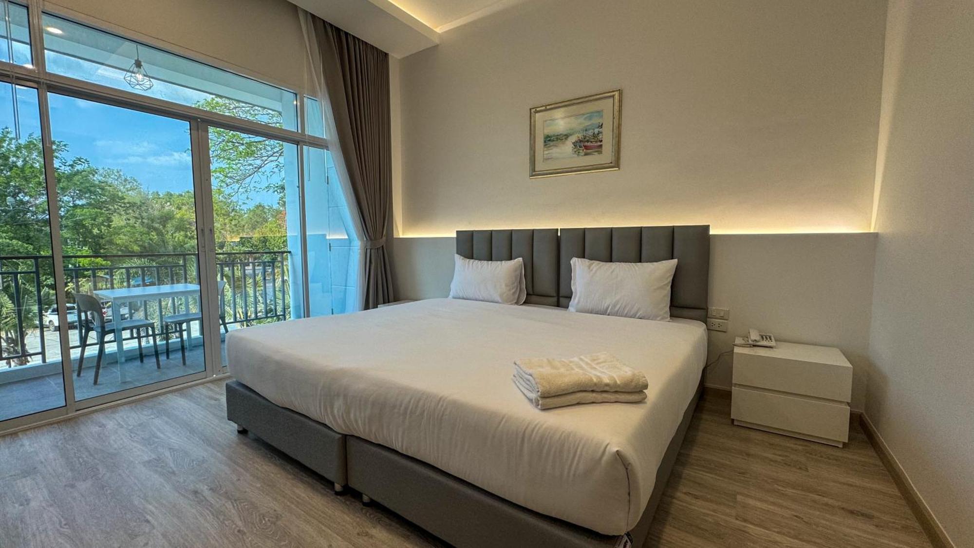 Baan Suan Khun Ta And Golf Resort Ubon Ratchathani Eksteriør billede