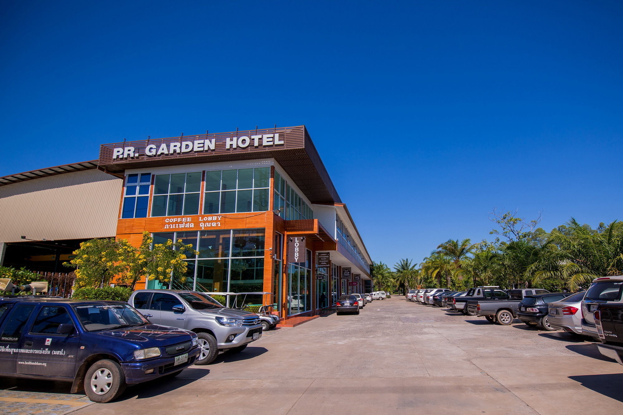 Baan Suan Khun Ta And Golf Resort Ubon Ratchathani Eksteriør billede